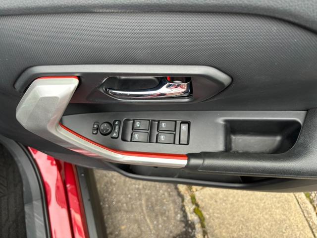 ライズ ハイブリッドＺ　バックカメラ、ステアリングスイッチ、クルーズコントロール、パーキングセンサー、電動パーキングブレーキ、シートヒーター（32枚目）