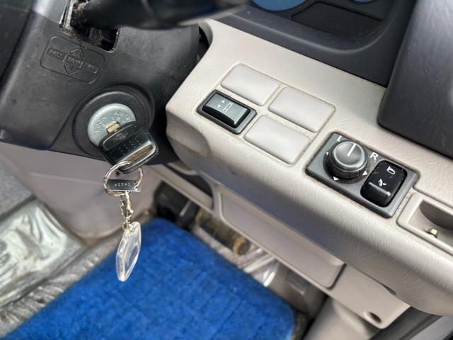 セレナ Ｊ－Ｖパック　８人乗り（20枚目）