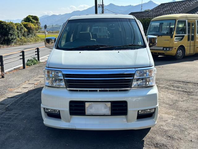 エルグランド リミテッドエディション　ラウンジパッケージ（2枚目）