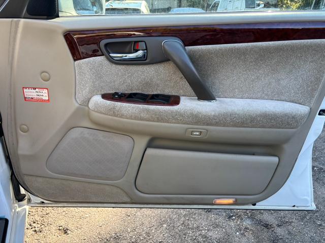 クラウン ロイヤルサルーン　プレミアム（25枚目）