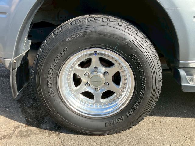 ランドクルーザープラド TXリミテッド ディーゼルターボ 4WD サンルーフ ルーフレール 3列シート8人乗り グリルガード 社外16インチアルミ 背面タイヤ 電動格納ドアミラー ETC(23枚目)