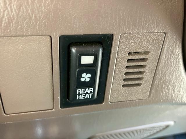 ランドクルーザープラド TXリミテッド ディーゼルターボ 4WD サンルーフ ルーフレール 3列シート8人乗り グリルガード 社外16インチアルミ 背面タイヤ 電動格納ドアミラー ETC(31枚目)