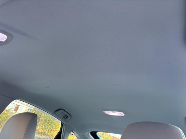 プリウス Ｓ　社外アルミ、ＥＴＣ装備、バックカメラ（40枚目）