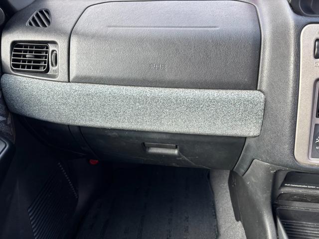 パジェロイオ パールパッケージ　ＥＴＣ装備、４ＷＤ、パワステ、パワーウインドウ、ナビ、エアバック（10枚目）