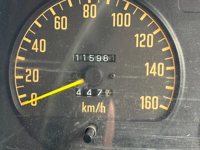 エルフトラック 　キャンピング、カスタム、パワステ、パワーウインドウ、バックカメラ、ＴＶ（15枚目）