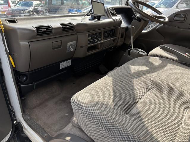 エルフトラック 　キャンピング、カスタム、パワステ、パワーウインドウ、バックカメラ、ＴＶ（26枚目）