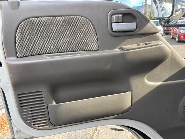 エルフトラック 　キャンピング、カスタム、パワステ、パワーウインドウ、バックカメラ、ＴＶ（28枚目）