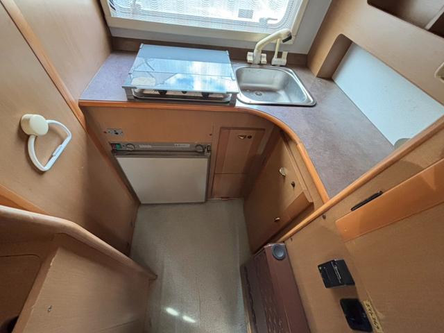 エルフトラック 　キャンピング、カスタム、パワステ、パワーウインドウ、バックカメラ、ＴＶ（46枚目）