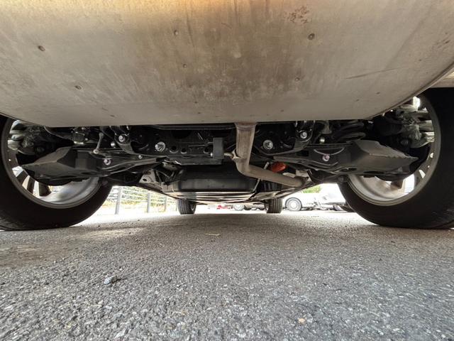 ハリアーハイブリッド Z ナビ バックモニター 全周囲カメラ エアロ スマートキー LEDヘッドライト クルーズコントロール 純正アルミ 電動リアゲート(12枚目)