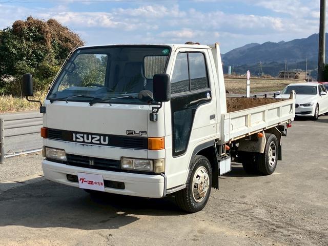 エルフトラック ダンプ　５速マニュアル　ディーゼル　２ｔ積み　リアＷタイヤ　エンジン型式４ＢＥ１　極東開発ＤＤ０２０８　荷台内寸４６９×１６９×１９７　走行９６４００ｋｍ　３人乗り（2枚目）