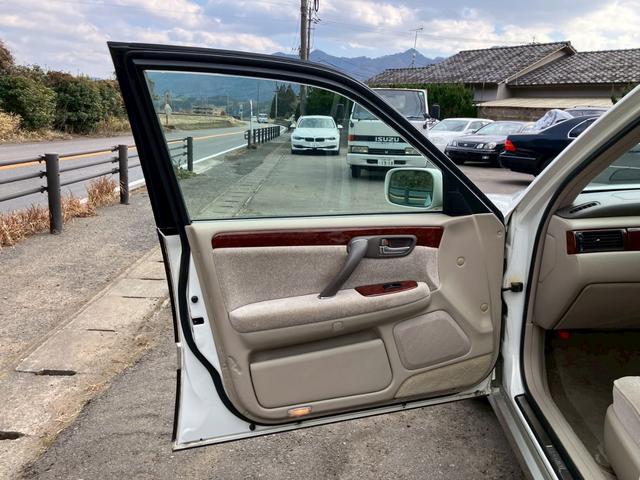 ���X�̎��p�͌���̔��ł��̂Ō��Ԋm�F�������߂��Ă��܂��B