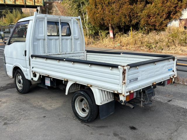 ボンゴトラック ベースグレード　５速マニュアル　パワステ　３方開　積載量８５０ｋｇ　リアＷタイヤ（6枚目）