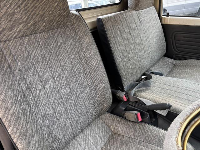 ボンゴトラック ベースグレード　５速マニュアル　パワステ　３方開　積載量８５０ｋｇ　リアＷタイヤ（33枚目）