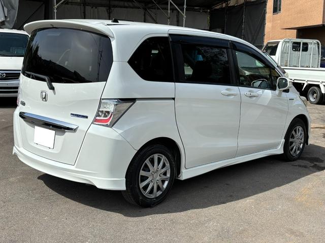 フリードハイブリッド ジャストセレクション　純正ナビ、地デジ、バックカメラ、両側スライドドア、前後ドライブレコーダー、ＥＴＣ装備、（6枚目）