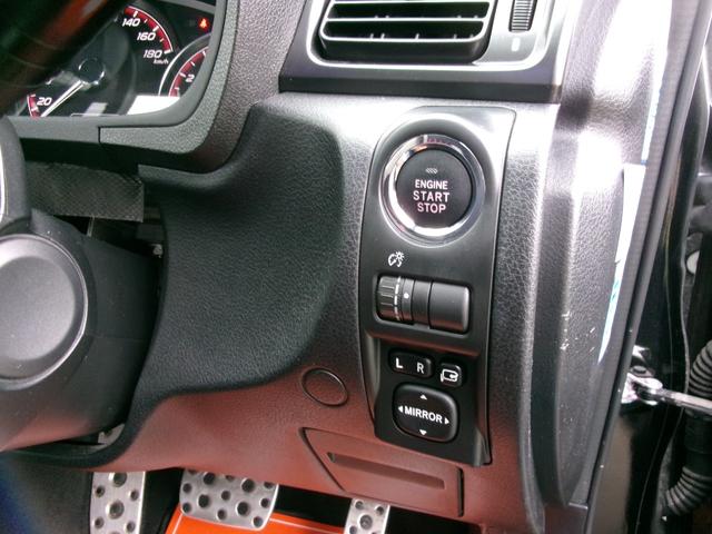 インプレッサ ２．０ｉ－Ｓ　リミテッド　１年保証付　ハーフレザーシート　メモリーナビ　地デジＴＶ　運転席パワーシート　ＨＩＤ　ＥＴＣ　プッシュスタート　ユーザー買取（18枚目）