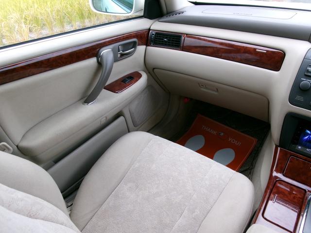 クラウンエステート アスリート　ケンウッドカープレイオーディオ　グーグルマップ連動　バックカメラ　ＨＩＤ　ＥＴＣ　タイミングベルト過去２回交換済　ユーザー買取（25枚目）