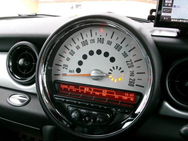 MINI クーパー クラブマン 1年保証付 禁煙車 ポータブルナビ デジタルルームミラー型ドラレコ キーレス2個 HID ETC ユーザー買取(14枚目)