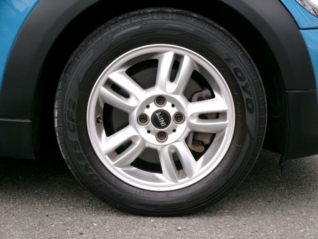 MINI クーパー クラブマン 1年保証付 禁煙車 ポータブルナビ デジタルルームミラー型ドラレコ キーレス2個 HID ETC ユーザー買取(41枚目)