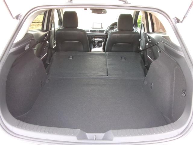 アクセラスポーツ ＸＤ　１年保証付　サンルーフ　ハーフレザーシート　純正ＳＤナビ　バックカメラ　Ｂｌｕｅｔｏｏｔｈ接続　プッシュスタート　ディーラーオートオークション仕入れ（34枚目）