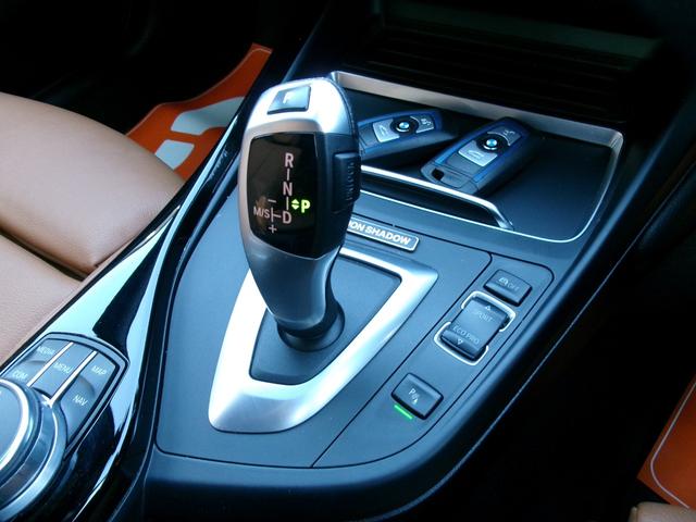 １シリーズ １１８ｄ　Ｍスポーツ　エディションシャドー　１年保証付　ブラウン革シート　純正ＨＤＤナビ　バックカメラ　スマートキー２個　ＥＴＣ　ＬＥＤヘッドライト　ユーザー買取（12枚目）