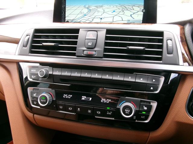 3シリーズ 320dツーリング ラグジュアリー 後期型 1年保証 純正HDDナビ バックカメラ 革シート 純正18AW パワーバックドア ユーザー買取(16枚目)