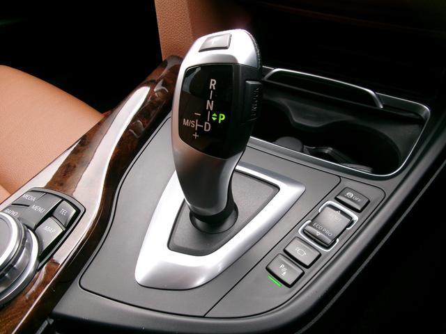 3シリーズ 320dツーリング ラグジュアリー 後期型 1年保証 純正HDDナビ バックカメラ 革シート 純正18AW パワーバックドア ユーザー買取(18枚目)