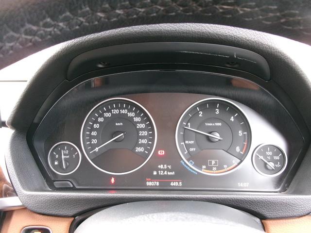 3シリーズ 320dツーリング ラグジュアリー 後期型 1年保証 純正HDDナビ バックカメラ 革シート 純正18AW パワーバックドア ユーザー買取(61枚目)