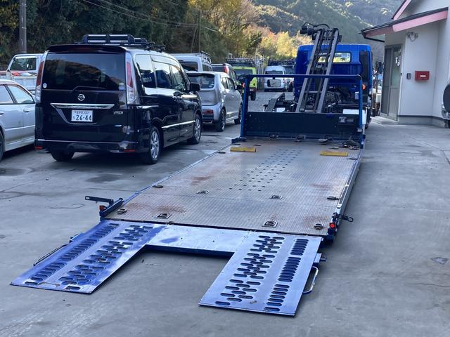 極東フラトップ 特注幅広対応サイドアオリ無し車 荷台内寸214cm ディーゼルターボ リモコン ETC メモリーナビ ウインチ 電動格納ミラー エアコン 点検記録簿 パワステ 運転手席エアバッグ(39枚目)