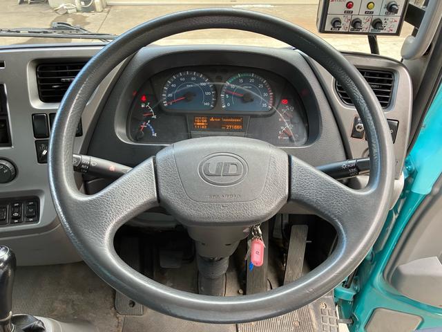 コンドル ベースグレード　プレス式パッカー車／バックカメラ／ドライブレコーダー／マニュアル６速（13枚目）