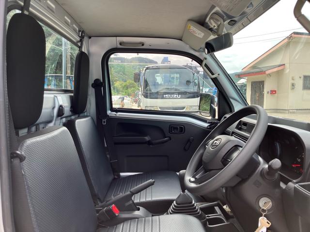 ハイゼットトラック スタンダード　ＬＥＤヘッドランプ／純正フロアマット／純正ドアバイザー／ゲートプロテクター／ガードフレームプロテクター／マニュアル５速／三方開（10枚目）