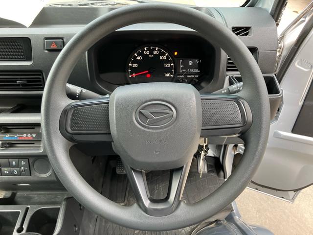 ハイゼットトラック スタンダード　ＬＥＤヘッドランプ／純正フロアマット／純正ドアバイザー／ゲートプロテクター／ガードフレームプロテクター／マニュアル５速／三方開（13枚目）