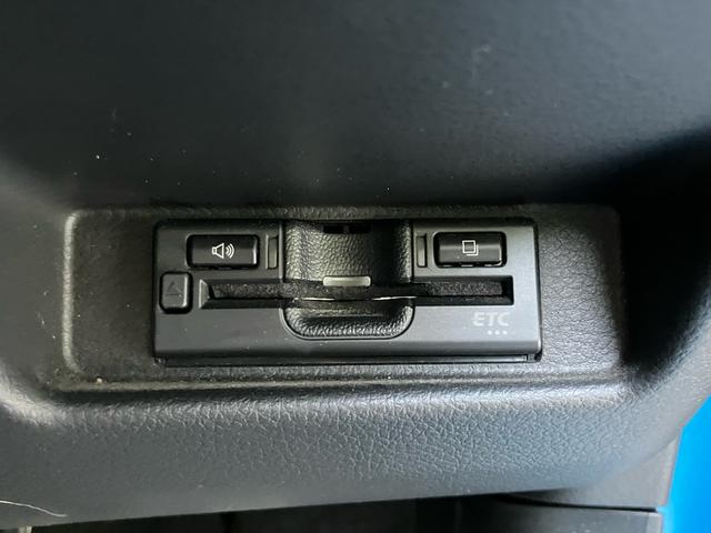 アルトワークス ベースグレード Bluetooth接続/CD・DVD再生/ETC/マニュアル5速/プッシュスタート/スマートキー2個/社外15インチアルミホイール/ワンオーナー(19枚目)