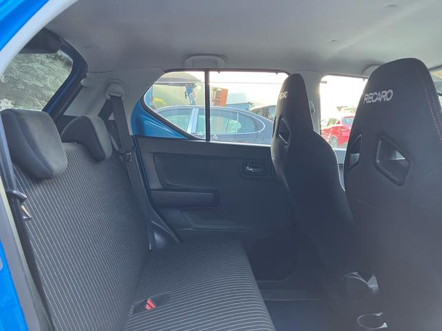 アルトワークス ベースグレード Bluetooth接続/CD・DVD再生/ETC/マニュアル5速/プッシュスタート/スマートキー2個/社外15インチアルミホイール/ワンオーナー(30枚目)