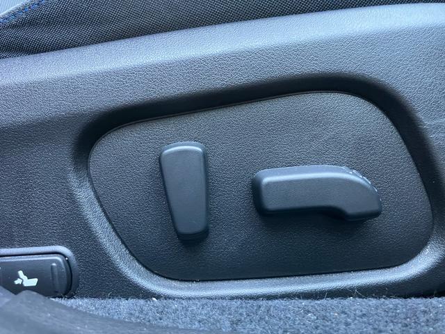 レヴォーグ １．６ＧＴ－Ｓアイサイト　前後ドライブレコーダー／ナビ・フルセグＴＶ／Ｂｌｕｅｔｏｏｔｈ接続／ＣＤ・ＤＶＤ再生／ＥＴＣ／スマートキー２個／社外１８インチアルミホイール／パワーシート／ＬＥＤヘッドランプ（15枚目）