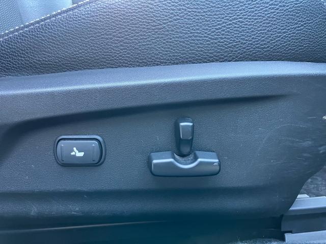 レガシィツーリングワゴン ２．５ｉ　Ｂスポーツアイサイト　Ｇパッケージ　パワーシート／ナビ・フルセグＴＶ／Ｂｌｕｅｔｏｏｔｈ接続／ＥＴＣ／バックカメラ／ＣＤ・ＤＶＤ再生／スマートキー／クルーズコントロール／アルミホイール（36枚目）