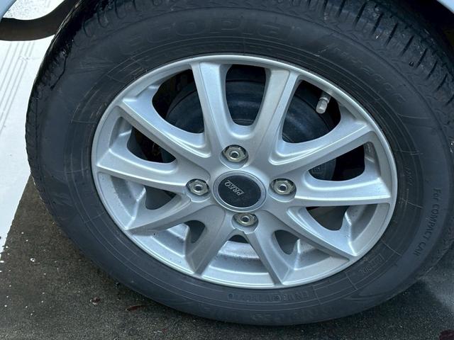 eKワゴン M 4WD/シートヒーター/キーレスエントリー/アルミホイール/ETC/CD再生/パワーステアリング/マニュアル5速(4枚目)