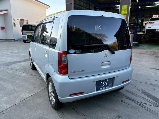 eKワゴン M 4WD/シートヒーター/キーレスエントリー/アルミホイール/ETC/CD再生/パワーステアリング/マニュアル5速(8枚目)