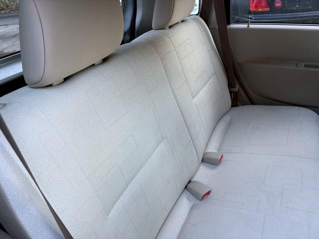 eKワゴン M 4WD/シートヒーター/キーレスエントリー/アルミホイール/ETC/CD再生/パワーステアリング/マニュアル5速(12枚目)