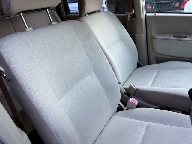 eKワゴン M 4WD/シートヒーター/キーレスエントリー/アルミホイール/ETC/CD再生/パワーステアリング/マニュアル5速(13枚目)