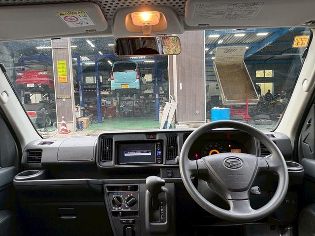 ハイゼットカーゴ ＤＸ　ナビ／フルセグ／ＣＤ・ＤＶＤ再生／Ｂｌｕｅｔｏｏｔｈ／ＥＴＣ／キーレスエントリー／オートマ４速／両側スライドドア／アイドリングストップ／車検整備付き（2枚目）