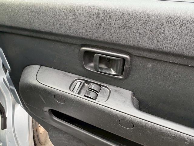 ハイゼットカーゴ ＤＸ　ナビ／フルセグ／ＣＤ・ＤＶＤ再生／Ｂｌｕｅｔｏｏｔｈ／ＥＴＣ／キーレスエントリー／オートマ４速／両側スライドドア／アイドリングストップ／車検整備付き（3枚目）