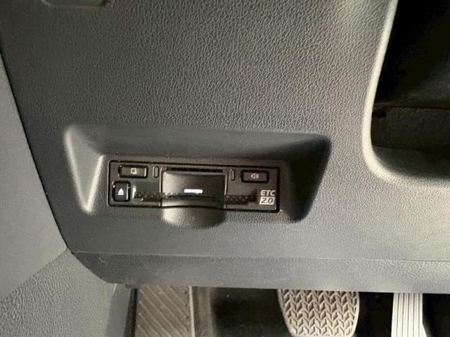 アルファード Ｚ　トヨタセーフティセンス／両側パワースライドドア／パワーバックドア／パノラミックビューモニター／ナビ／フルセグ／ＥＴＣ／デジタルインナーミラー／オットマン（35枚目）