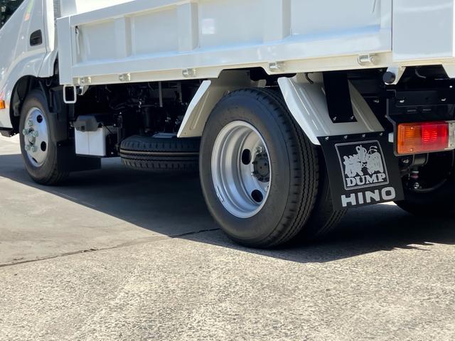 デュトロ 全低床強化ダンプ　ステアリングスイッチ／全低床スーパー横綱ダンプ３ｔ／ＬＥＤオートヘッドライト／後輪ダブル／レーンアシスト／自動パーキングブレーキ／衝突被害軽減ブレーキ（34枚目）