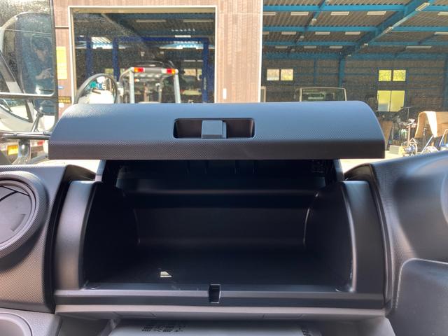 デュトロ 全低床強化ダンプ　ステアリングスイッチ／全低床スーパー横綱ダンプ３ｔ／ＬＥＤオートヘッドライト／後輪ダブル／レーンアシスト／自動パーキングブレーキ／衝突被害軽減ブレーキ（28枚目）