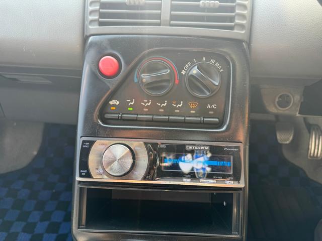 ビート 　ＥＣＵチューン　ハイオク仕様　新品ネオバタイヤ　新品スクリーン　社外アルミホイール　運転席フルバケシート　モモステ　社外マフラー　ラルグス車高調　社外フロントリップ　ＥＴＣ　ＵＳＢオーディオ（12枚目）