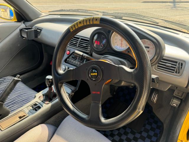 ビート 　ＥＣＵチューン　ハイオク仕様　新品ネオバタイヤ　新品スクリーン　社外アルミホイール　運転席フルバケシート　モモステ　社外マフラー　ラルグス車高調　社外フロントリップ　ＥＴＣ　ＵＳＢオーディオ（13枚目）