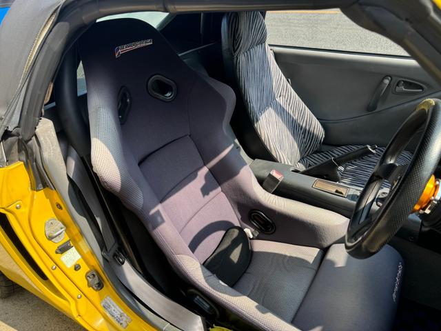 ビート 　ＥＣＵチューン　ハイオク仕様　新品ネオバタイヤ　新品スクリーン　社外アルミホイール　運転席フルバケシート　モモステ　社外マフラー　ラルグス車高調　社外フロントリップ　ＥＴＣ　ＵＳＢオーディオ（14枚目）