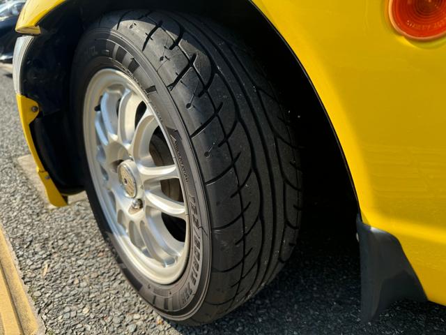 ビート 　ＥＣＵチューン　ハイオク仕様　新品ネオバタイヤ　新品スクリーン　社外アルミホイール　運転席フルバケシート　モモステ　社外マフラー　ラルグス車高調　社外フロントリップ　ＥＴＣ　ＵＳＢオーディオ（22枚目）