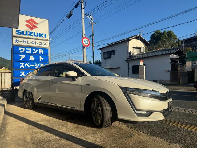 クラリティＰＨＥＶ ＥＸ　１オーナー　禁煙車　ディーラー記録簿　Ｈ３１．１　Ｒ１．８　Ｒ２．９　Ｒ４．１０．　Ｒ６．９有　ＬＥＤヘッド　デイライト　ＨＯＮＤＡセンシング　ビルトインＥＴＣ　純正ドラレコ　メッキサイドガーニッシュ（5枚目）