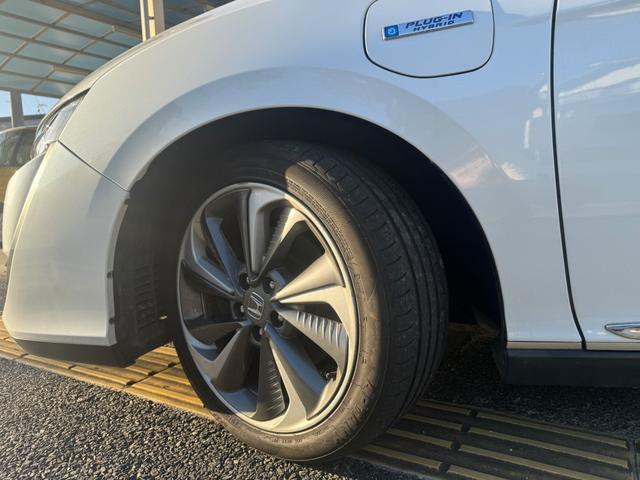 クラリティＰＨＥＶ ＥＸ　１オーナー　禁煙車　ディーラー記録簿　Ｈ３１．１　Ｒ１．８　Ｒ２．９　Ｒ４．１０．　Ｒ６．９有　ＬＥＤヘッド　デイライト　ＨＯＮＤＡセンシング　ビルトインＥＴＣ　純正ドラレコ　メッキサイドガーニッシュ（9枚目）